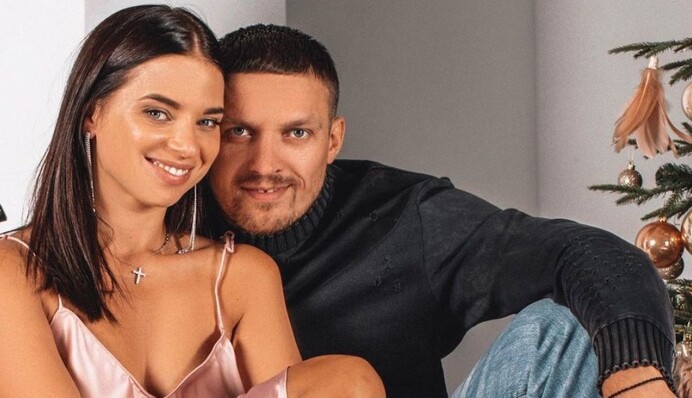 Ось вам і відповідь: дружина Усика пояснила, чому боксер не визнавав Крим українським