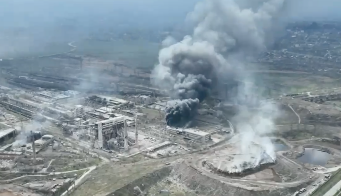 Обстрелы Мариуполя: что известно об ударе по больнице и были ли там люди