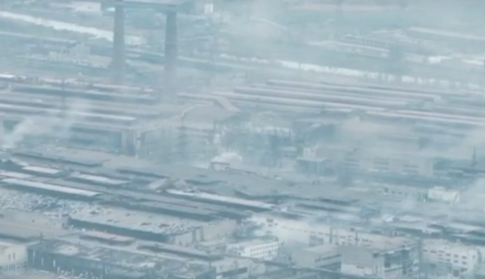 Мариуполь в дыму: как сейчас выглядит город с высоты птичьего полета