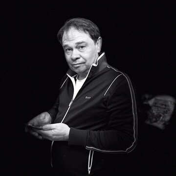 Зарубил жену и дочь, а потом повесился: в Испании найден мертвым российский миллионер