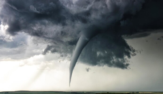 Будуть небезпечні явища: народний синоптик дав прогноз погоди на травень