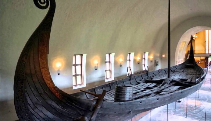 Археологи знайшли під землею похоронний човен вікінгів - міг вмістити відразу 6 людей