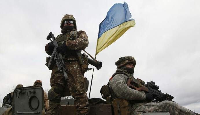 У Росії вже не вистачає сил: Арестович назвав сценарії війни до кінця 2022 року