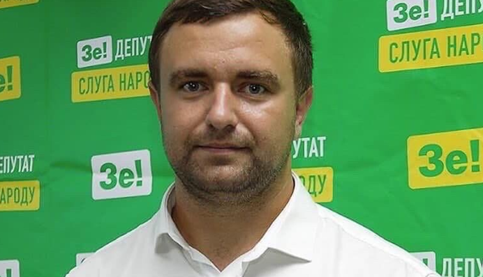 Общается с российскими военными: 