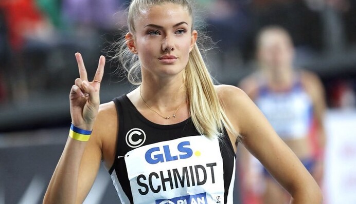 Найсексуальніша спортсменка світу підтримала Україну: фото