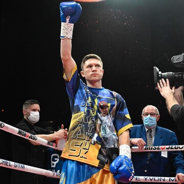 Зірка українського боксу жорстко висміяв російську армію: фото