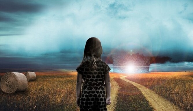 Як пояснити дитині, чому йде війна: психолог дала поради