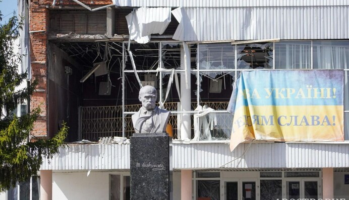 Вільний Макарів: історії мешканців зруйнованого міста, де зараз квітнуть тюльпани