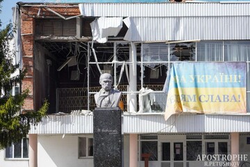 Вільний Макарів: історії мешканців зруйнованого міста, де зараз квітнуть тюльпани