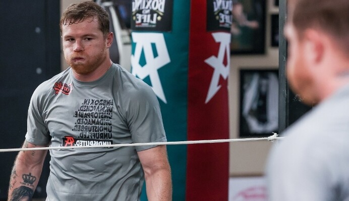 Это сумасшествие: лучший боксер мира удивил заявлением про Усика