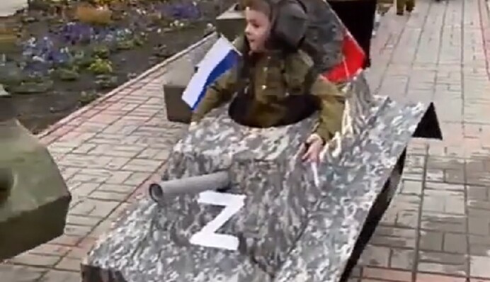 Праздник в дурдоме: появилось видео детского 