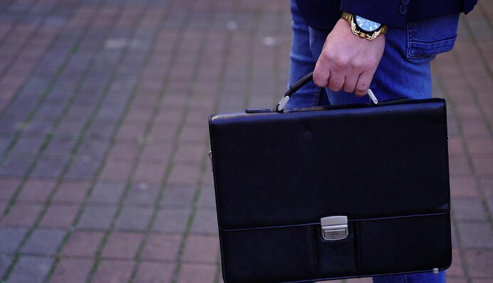 Щось явно відбувається: у Росії масово йдуть у відставку губернатори