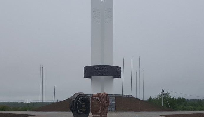 Больше не сестры: на границе Украины, Беларуси и России уберут известный монумент