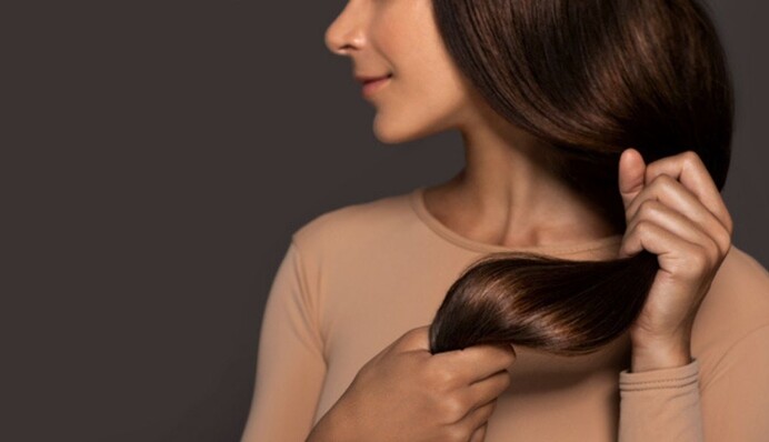 Чому при стресі випадає волосся: лікарка назвала причини та розповіла про методи лікування