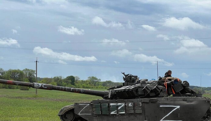 Мінус 28 тисяч "штиків" і 3 тисячі БМП та БТРів: втрати ворога станом на 16 травня