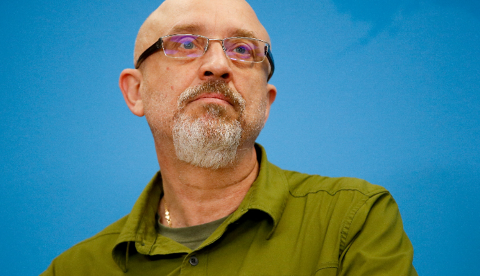 Война может затянуться: министр обороны рассказал об изменении плана оккупантов