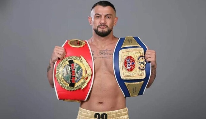 Непобежденный боксер умер после инфаркта в ринге: жуткое видео