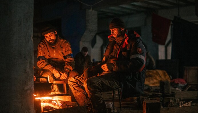 Абсолютно героїчні люди: Зеленський висловився про евакуацію захисників "Азовсталі"