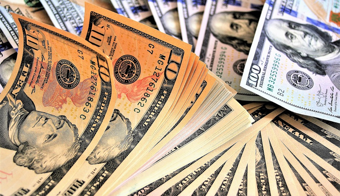 Станут богатыми уже до конца года: четыре знака Зодиака, которым повезет в ближайшее время