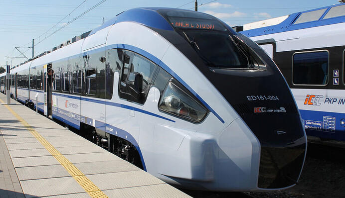 В Польше ограничат бесплатный проезд для украинцев в поездах: что нужно знать