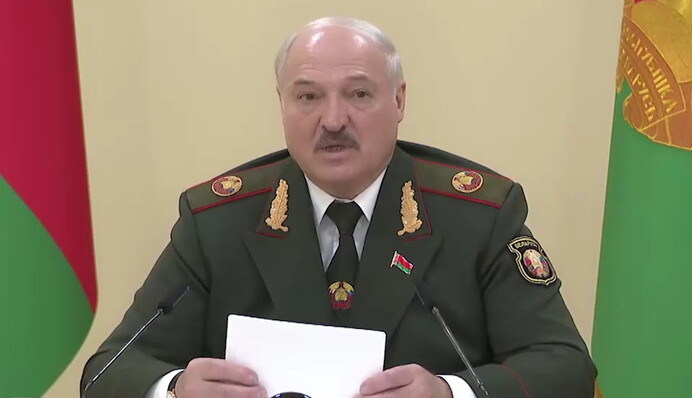 Лукашенко заговорив про війну в Білорусі та нагнітає обстановку на кордоні України