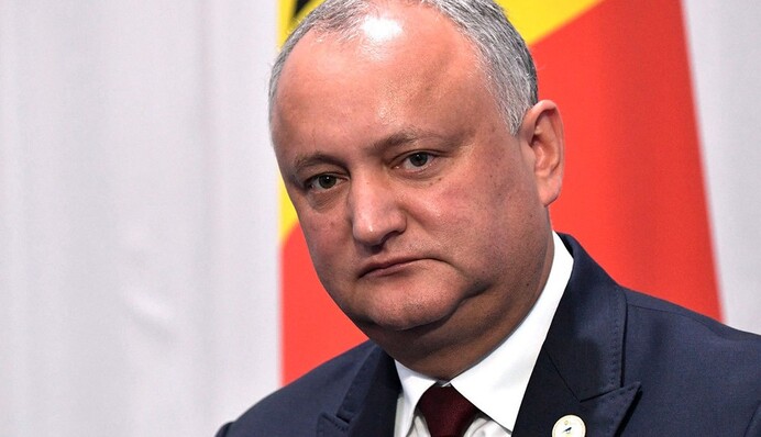 Экс-президента Молдовы взяли под домашний арест: что шьют Додону