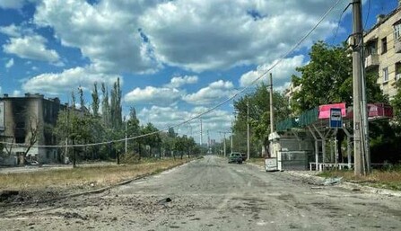 Окупанти не змогли захопити Сєверодонецьк: місто під прапором України