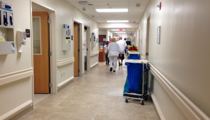 Стрельба в США: вооруженный мужчина ворвался в больницу и убил минимум четыре человека