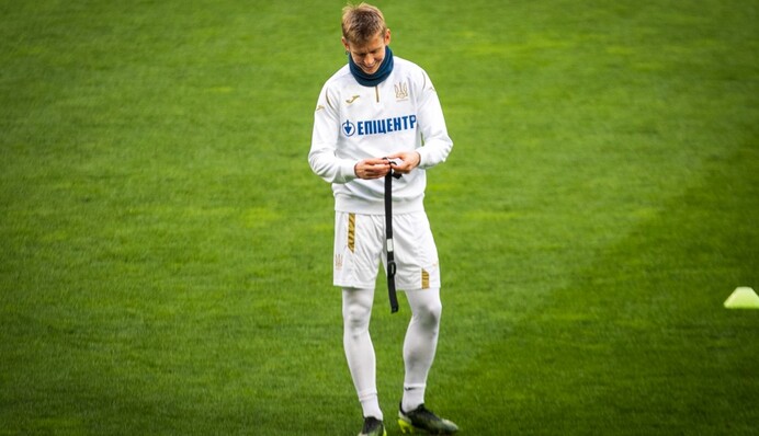 Лідер збірної України не стримав сліз перед матчем із Шотландією: чуттєве відео