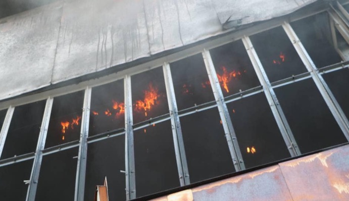 Вибухи та пожежа у Дніпрі: стали відомі перші подробиці та кількість жертв