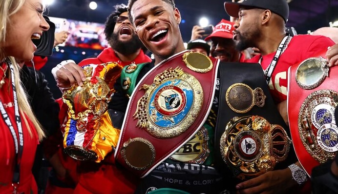 На черзі Ломаченко? Американський боксер став абсолютним чемпіоном світу: відео