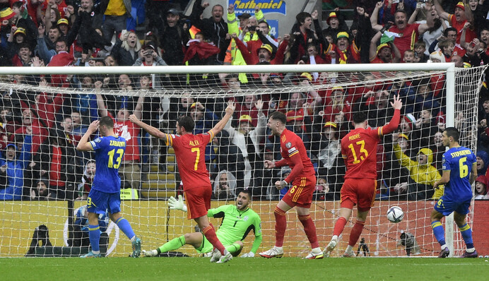 Горите в аду, орки: хакеры из РФ сорвали трансляцию матча сборной Украины