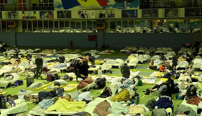 Допомога біженцям з України: хто і скільки може отримати гроші від ООН