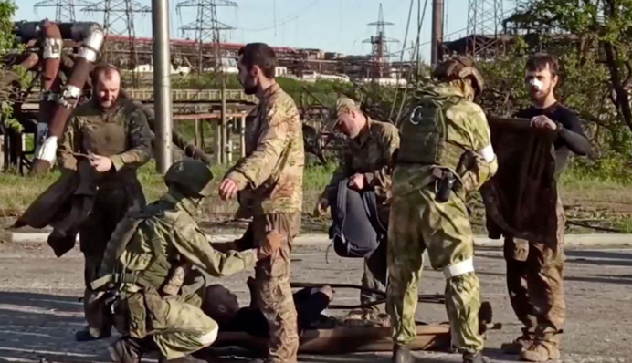 Проводится анализ ДНК: оккупанты передали Украине первые тела бойцов с "Азовстали"