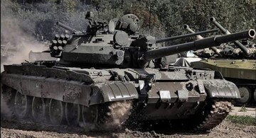 Як гітлерівці у Другу світову: рашисти під Запоріжжям закопують танки у землю