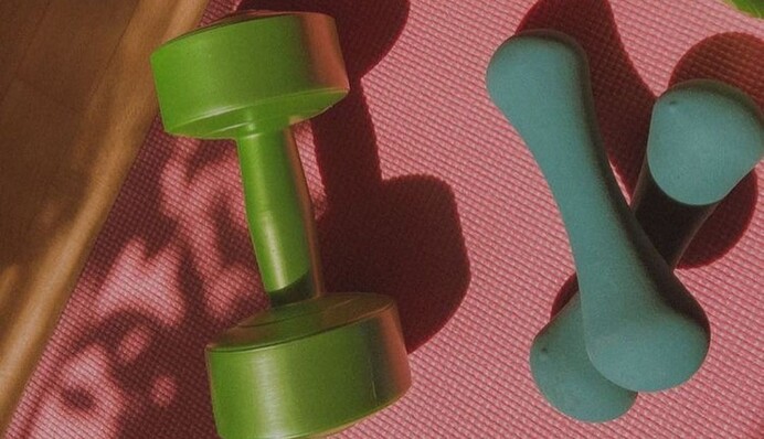 Сколько нужно заниматься спортом людям с сидячим образом жизни: советы врача