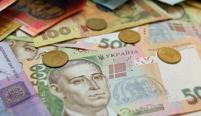 Липневі пенсії українців: на скільки та кому піднімуть виплати
