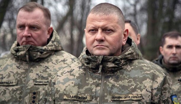 Кожен метр землі полив кров'ю: Залужний розповів начальнику американського Генштабу про 10-кратну перевагу ворога