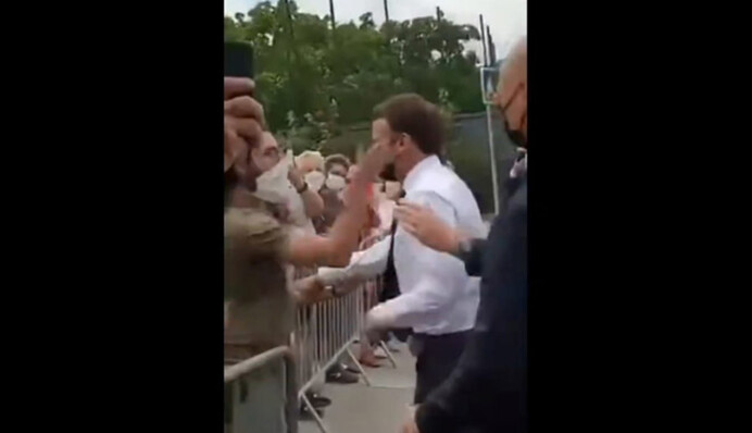 Макрон знову отримав ляпас: опубліковано відео