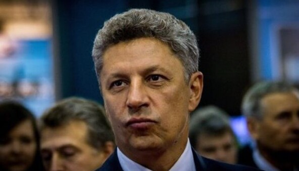 Намагаються втриматись на плаву: як колишні члени ОПЗЖ продають Банковій свої послуги