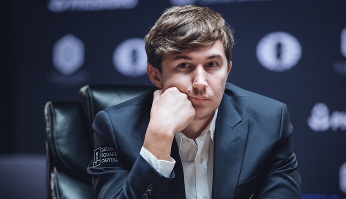 Ну, тупий: зрадник-шахіст зрадів санкціям проти Росії