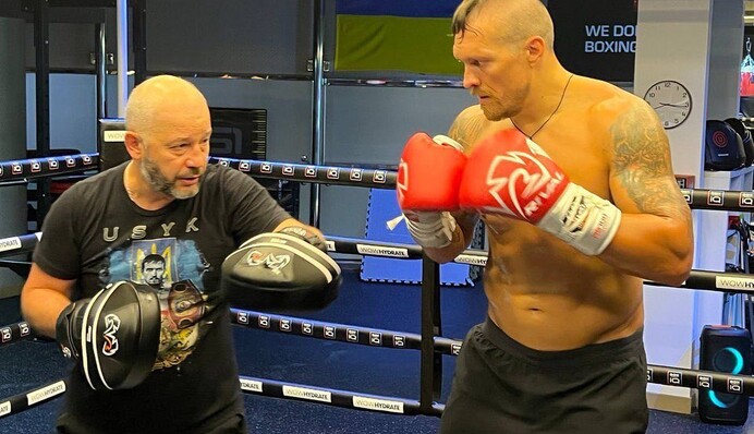 Усик впечатлил формой перед реваншем с Джошуа: фанаты в восторге