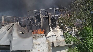 Росія завдала масованого удару по півдню України: фото знищеного складу в Одесі