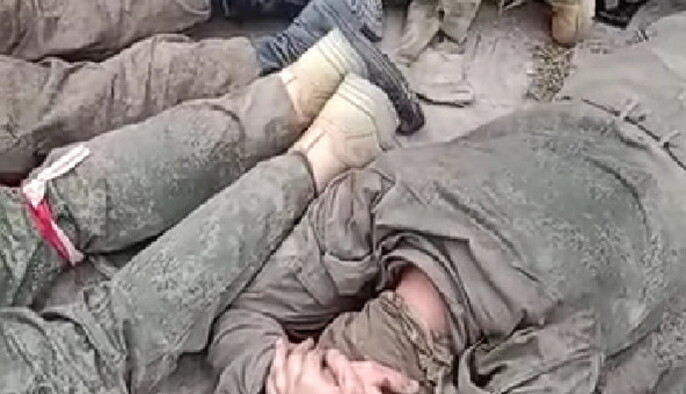 Кандидаты на премию Дарвина: оккупанты пытались украсть у бойцов ВСУ форму и попали в плен