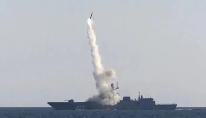 Обстрелы могут участиться: Россия увеличила количество крылатых ракет в Черном море