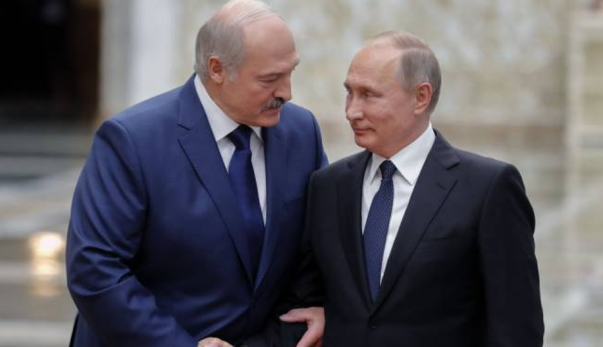 Лукашенко неожиданно полетел к Путину: карта полета и все подробности