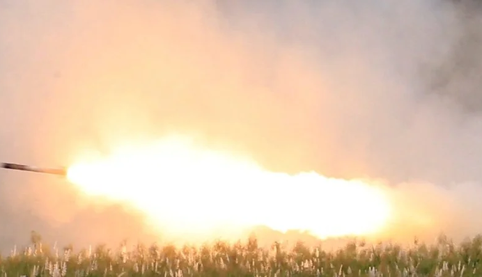 "Літо буде спекотним": Україна отримала від США далекобійні ракетні системи HIMARS