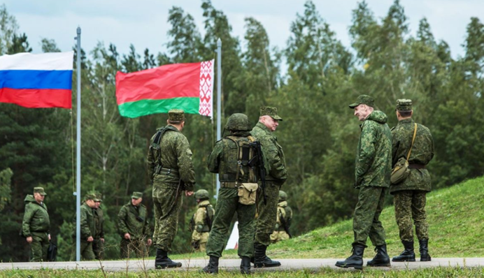 Росія поглинає Білорусь: Шойгу хоче терміново 