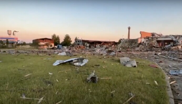 Россия нанесла ракетный удар по Сарнам: фото, видео и данные о жертвах