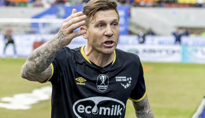 Просто жерсть: легенда українського футболу показав, що йому пишуть із Росії